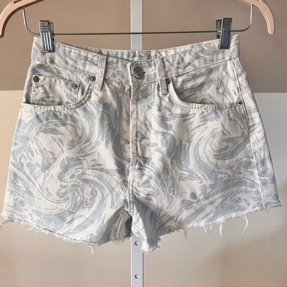 Zara White and Blue Swirl Print Denim Shorts 4 Small Cutoff Frayed Hem